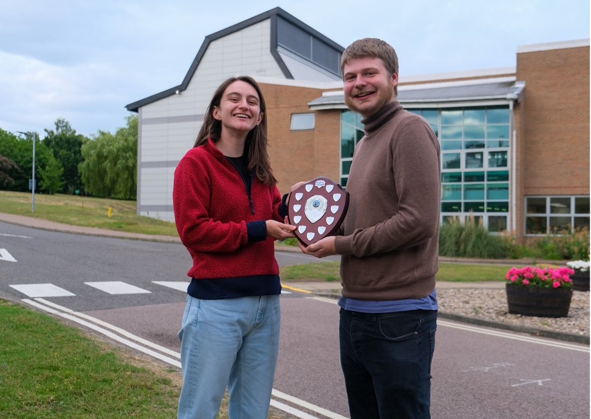 BLOG - JIC-TSL Student ASM 2023: A captivating showcase of student brilliance

On Thursday 13th July, students from <a href="/JohnInnesCentre/">John Innes Centre</a> (JIC) and <a href="/TheSainsburyLab/">The Sainsbury Laboratory</a> (TSL) gathered for the Student Annual Science Meeting (ASM)

okt.to/SNye63

<a href="/NorwichResearch/">Norwich Research Park</a> <a href="/JICStudentVoice/">JIC Student Voice</a>