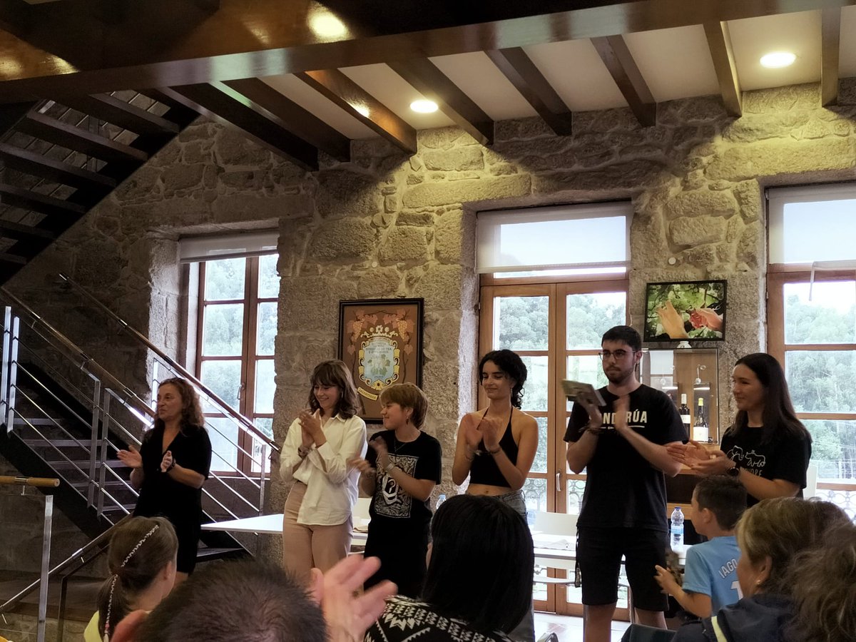 📘 E assim decorreu a apresentaçom de Planeta Bugallo com <a href="/RaquelAlxen/">Raquel Castro</a> na Casa do Conde