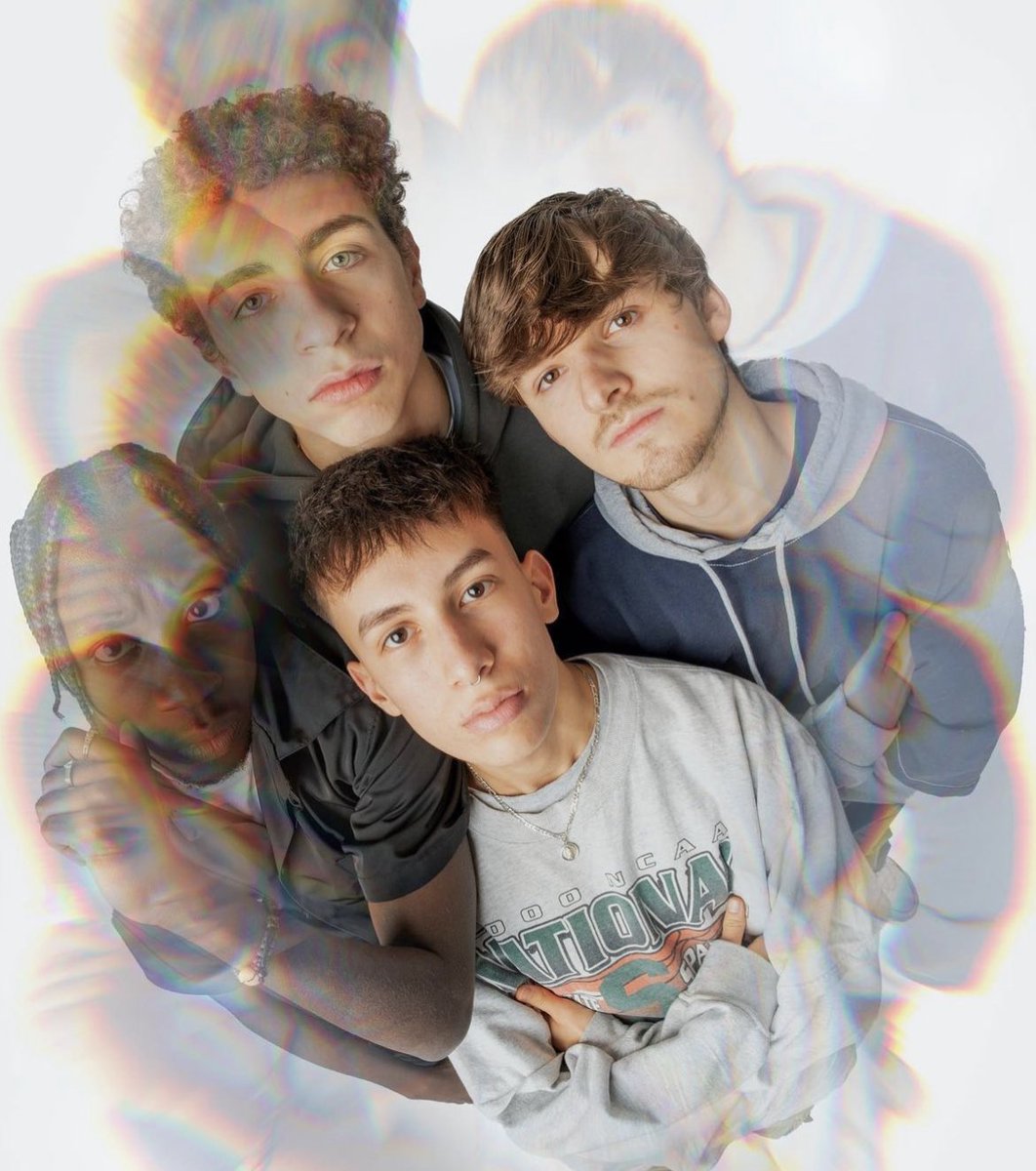 Ink Music (@inkmusic) on Twitter photo Welcome to the family, HIDDEN GEMZ!
Funky hiphop grooves, great attitude & fantastic performers: These four lads were invited to play <a href="/Waves_Vienna/">Waves Festival</a> this weekend before releasing a single. Just because. Watch out (first single drops soon) and stop by (Sat, 2045/Fania). Welcome to the family, HIDDEN GEMZ!
Funky hiphop grooves, great attitude & fantastic performers: These four lads were invited to play <a href="/Waves_Vienna/">Waves Festival</a> this weekend before releasing a single. Just because. Watch out (first single drops soon) and stop by (Sat, 2045/Fania).