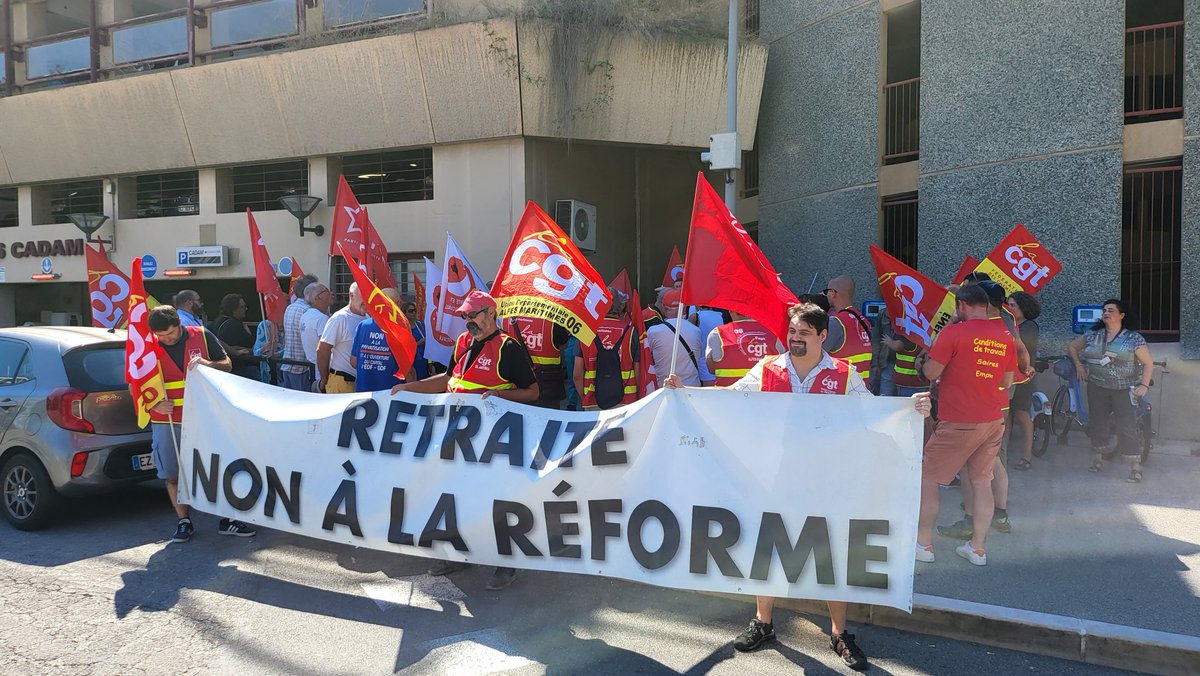 cgtenergie06's tweet photo. 🔥 Rassemblement devant le CADAM @prefet06 pour soutenir notre camarade @Seb_Menesplier convoqué à la gendarmerie de Montmorency et dire #StopRepressionSyndicale ! https://t.co/9PJYOLGhPd
