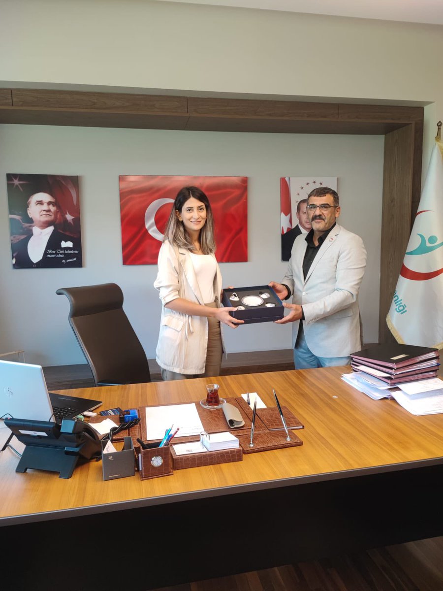 hizmetiselazig's tweet photo. Şube Başkanımız @Mustafa70960372, Yönetim Kurulu Üyelerimiz Nusret KARATAŞ,Serkan ÇETİNTAŞ ve Ramazan ÖZDEMİR’le birlikte Elazığ Fethi Sekin Şehir Hastanesi Başhekimliğine atanan Sayın Doç. Dr. Şüheda KAYA’yı ziyaret ettiler. 
Sayın KAYA’ya yeni görevinde başarılar dileriz https://t.co/OHs4POLChl
