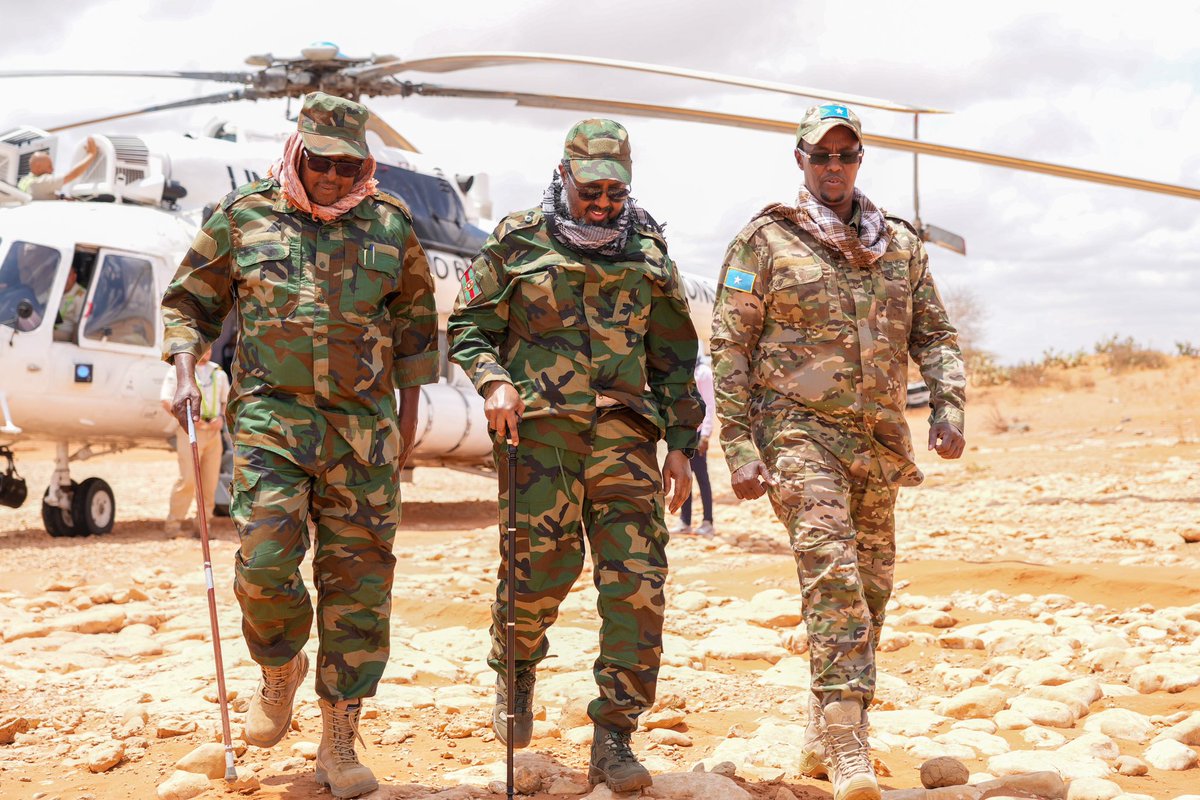 TheVillaSomalia's tweet photo. HE @HassanSMohamud arrived at the frontline district of Adanyabal in Hirshabelle. Leading the war effort from the front, the President will hold meetings with State Officials, local elders, &amp; army personnel to accelerate the ongoing offensive aimed at eradicating the terrorists. https://t.co/wM52D79Vtv