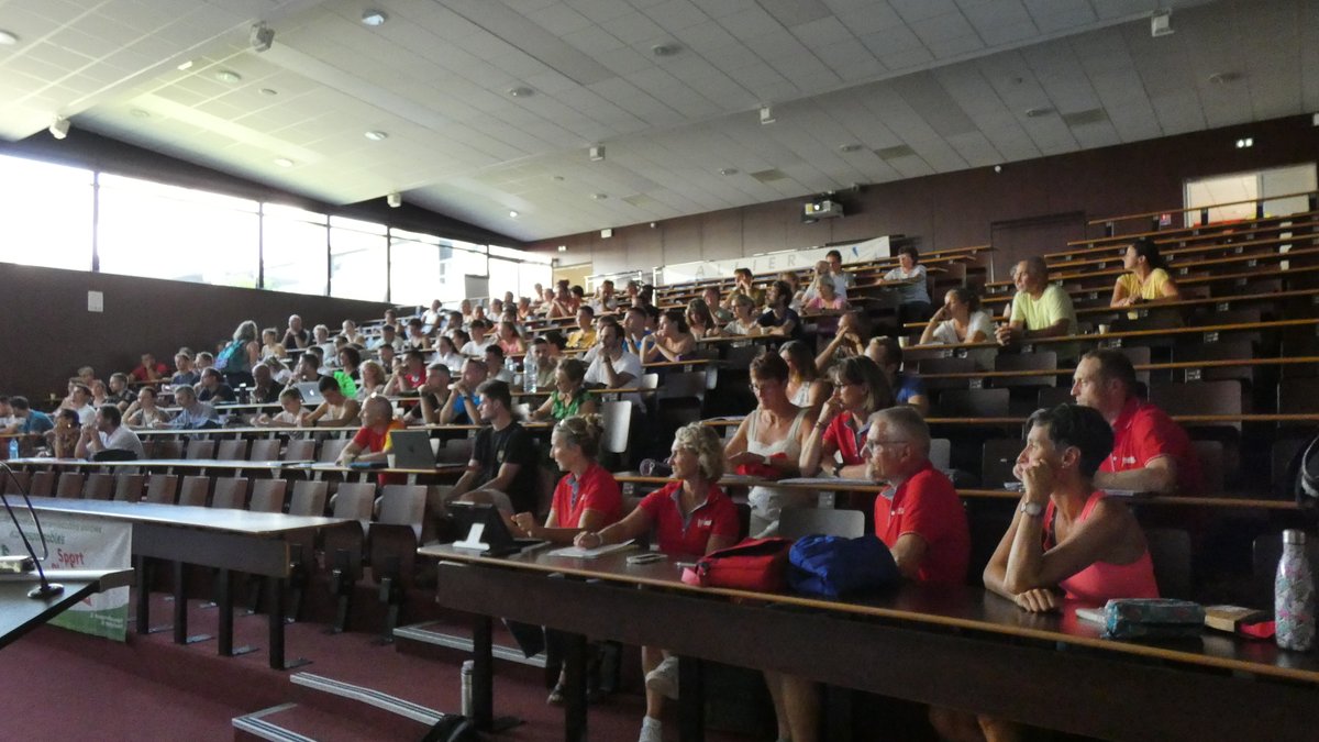 Mme PRESTAUX, IA DASEN a présidé  la réunion de rentrée <a href="/unss_03/">UNSS Allier</a> .
Chiffres : 
▶️65 AS affiliées (19 en lycées, 43 en collèges et 3 en etab spécialisés)
▶️5855 licences en juillet 2023
👟axe fort de cette année : l'Olympisme et le paralympisme.
<a href="/acclermont/">Académie de Clermont-Ferrand</a> <a href="/unssauvergne/">UNSS Auvergne</a> <a href="/unss/">UNSS_National</a>