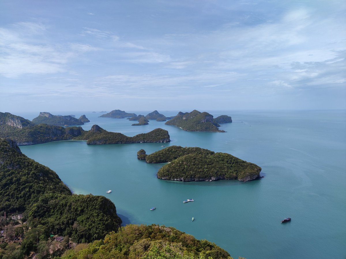Hitman_Fan's tweet photo. Heute gelernt, dass der Golf von Thailand fast so groß ist wie Deutschland, seine mittlere Tiefe aber nur bei 45 m liegt (maximal 85 m).

Der Starnberger See gewinnt dagegen in beiden Kategorien (53 m / 128 m).

Insgesamt aber schon deutlich exotischer hier als im Voralpenland. https://t.co/9AUiNFT793