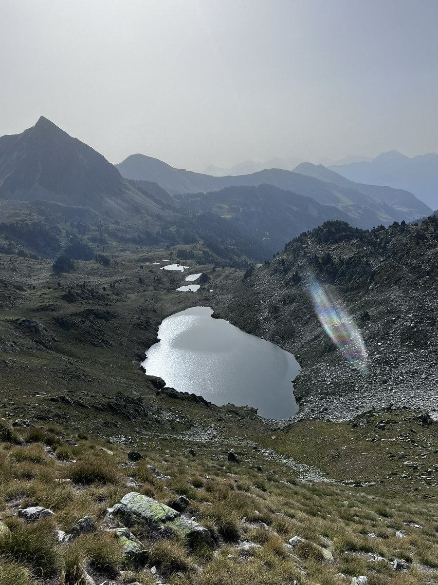 corinne_crabe's tweet photo. Enfilade de lacs entre la Hourquette de #nere et le pic du #bastan vers #campanadecloutou #refuges #pyrenees #tourduneouvielle https://t.co/GPv9TC8Ca1