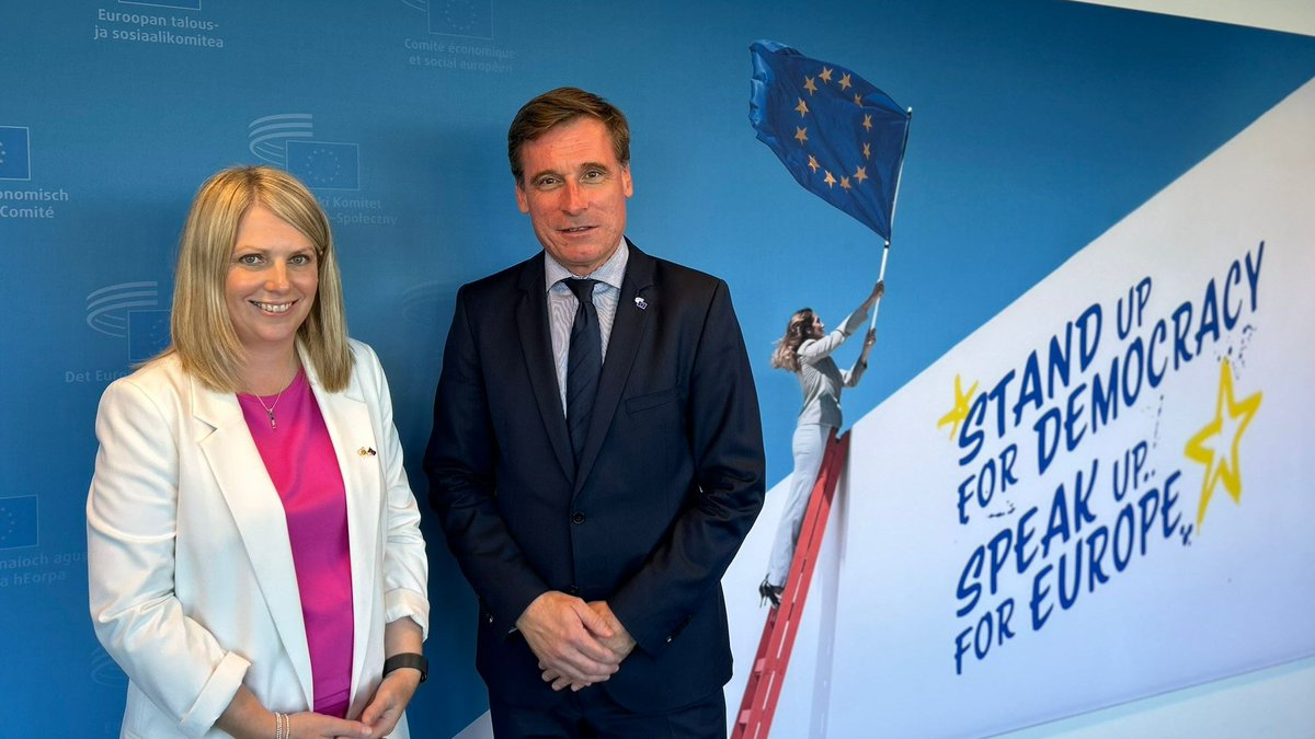 The #EESC remains committed to maintaining links with Welsh #CivilSociety. Thank you🏴󠁧󠁢󠁷󠁬󠁳󠁿Deputy Minister @hannahblythyn, for the good meeting. By placing common interests at the core of our cooperation, fostering youth involvement & social partnership, we can strengthen synergies.