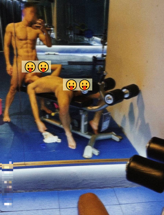 top99sg1207's tweet photo. trung bình khi đi tập gym về muộn là vầy mlem không cả nhà https://t.co/nTSlLYvq6N
