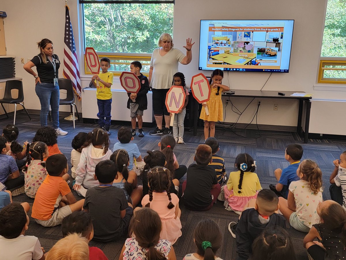 Kim Sanders tweet media