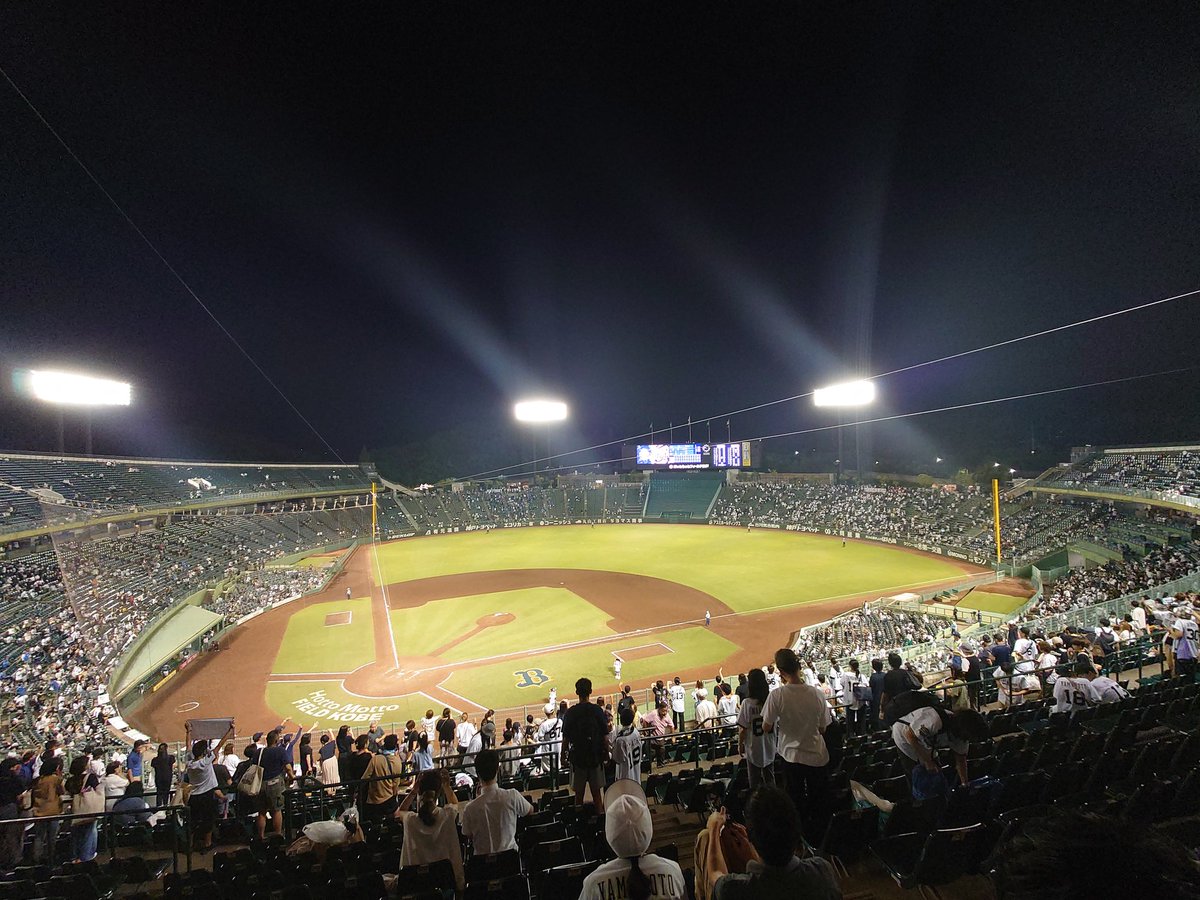 O_GAN's tweet photo. 近年は神戸では春先スタートは幸先良いけど夏にかけて急失速してシーズン戦績はトントンか負け越しになるってのが多かったんですが、今年は7月も勢い衰えずだったんですけどね…最後の最後に失速しちゃいましたか(苦笑)。
まぁ、5勝(+二軍3勝)2敗(+1雨)なら十分っちゃ十分ですが…
試合数がなぁ…… https://t.co/M1ou8D9yIq