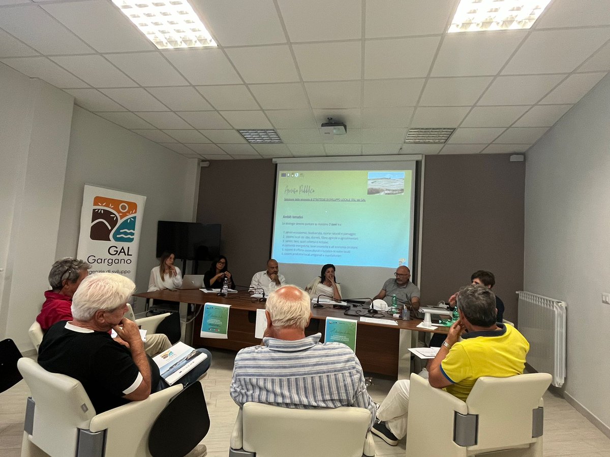 Iniziata ufficialmente la fase di consultazione pubblica per la definizione condivisa di una proposta di strategia di sviluppo per il Gargano.
Ringraziamo i rappresentanti delle Amministrazioni Comunali e dei soci di aver iniziato con noi questo percorso.
#insiemealterritorio