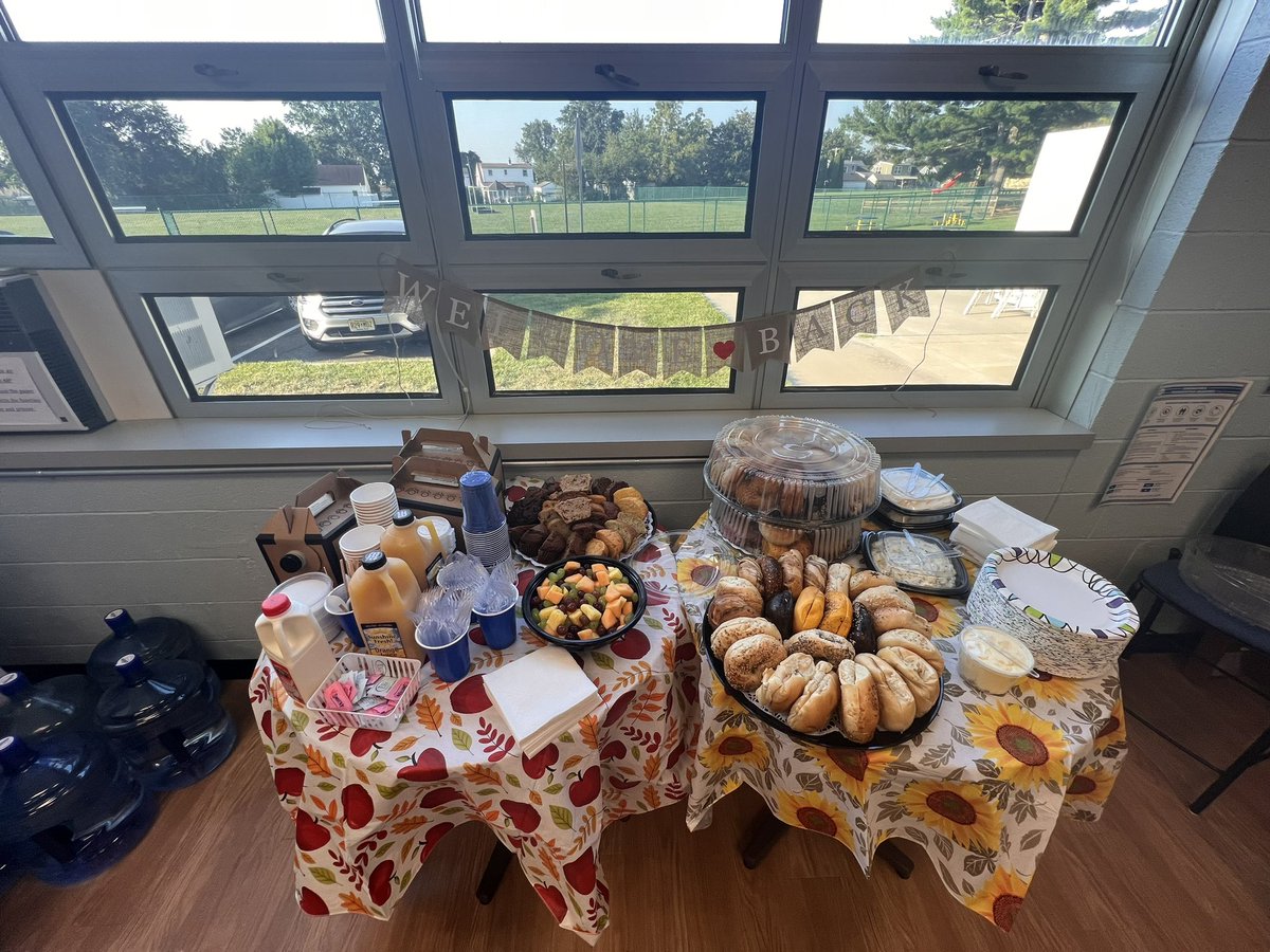 FisPto's tweet photo. Welcome Back to all our FIS Teachers and Staff!!!  We hope you enjoy your breakfast and look forward to an amazing year ahead!!!!  📚🍎 https://t.co/aMGzlGN2Lq