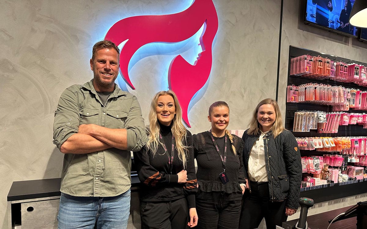 NetthandelNo's tweet photo. Blivakker skal farge Norge rosa – to butikker åpnes til våren #netthandel https://t.co/TefZurQ1jX https://t.co/d9fv9go1vU