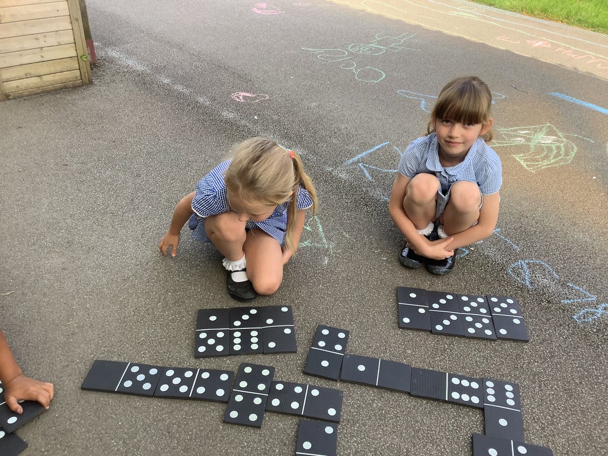 IPMATTowngate's tweet photo. What a busy day we’ve had in #class12TPA We enjoyed #MathsTPA activities, reading for pleasure and looking at materials in #ScienceTPA. Well done everyone! https://t.co/swOGIBSY5J