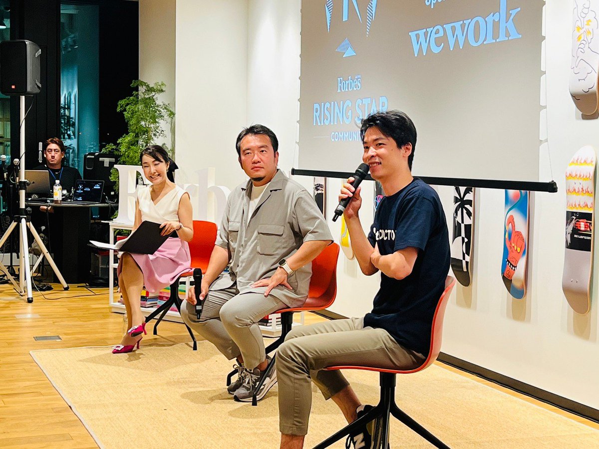 mizuno_fd's tweet photo. Forbes RISING STAR Communityにて、Nstockの宮田さん @miyata_shoji 、Forbes JAPAN Web編集長の谷本さん @yukatanimoto とトークセッション。創業3年目頃の起業家たちからいろんな質問をいただきました。
しかしちょうど4年前の2019年9月2日にICC Kyotoの会場で宮田さんに名刺渡して「ファストドクターの水野と申します！！」アピールしてたところから、こうやって横に並んで登壇できるまで成長できたことに感謝です。

#Forbes