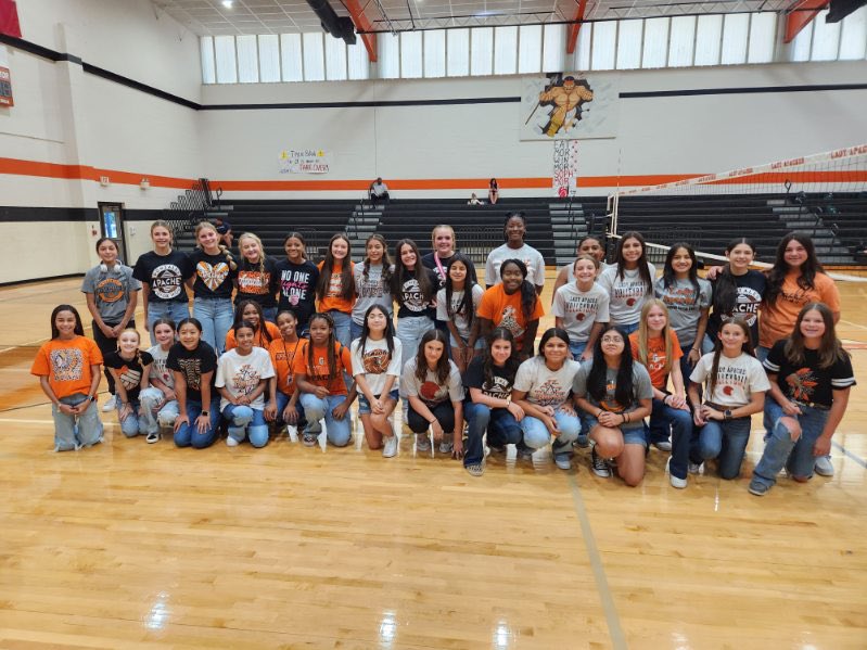 Gonzales Lady Apache VB (@gonzaleslavb) on Twitter photo Thank you to everyone who showed up last night to support LAVB 🧡 We would like to give a big shout out to the 7th & 8th grade volleyball teams for coming out and getting loud!! We appreciate you all!! <a href="/JH_LadyApaches/">GJHS Lady Apache Athletics</a> Thank you to everyone who showed up last night to support LAVB 🧡 We would like to give a big shout out to the 7th & 8th grade volleyball teams for coming out and getting loud!! We appreciate you all!! <a href="/JH_LadyApaches/">GJHS Lady Apache Athletics</a>