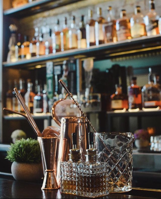 SfTrivia's tweet image. NEW SHOW ALERT! Wednesdays @MarinaCampusSF from 7-9! @JFerris714 hosts Trivia at Campus, 2241 Chestnut St (between Scott and Pierce) starting Wednesday 9/13! Prizes for top teams and best team name!!! #MarinaTrivia #Marina #ChestnutStreet #trivia #SFTrivia #SanFranciscoTrivia #SF