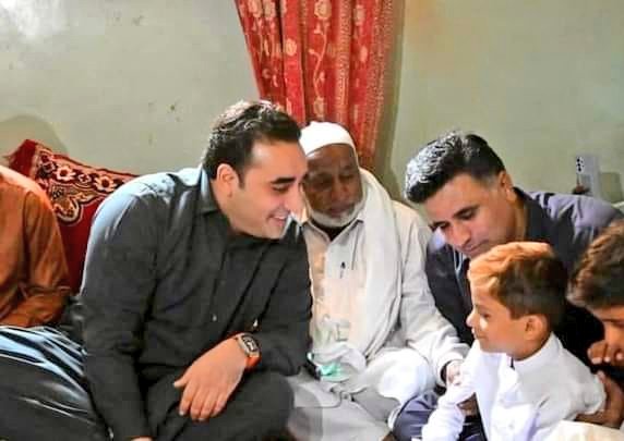 FahadKhanMasood's tweet photo. بی بی کا بیٹا بی بی کے جیسا 😍🥀❤🇱🇾
@BBhuttoZardari
@PPPDigital_
#pppdigtal https://t.co/BQAJX7OkX3