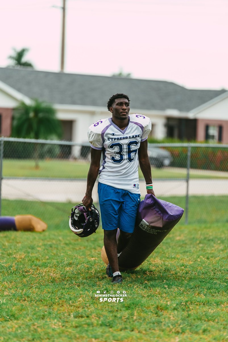 BehindThaLocker tweet media