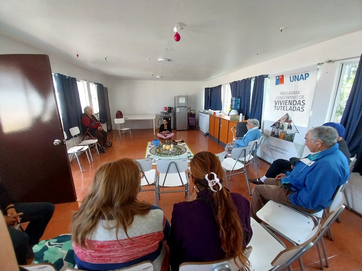 fptUNAP's tweet photo. ¡Mente sana cuerpo sano! 🫶🏻

Hace algunos días dimos inicio al proyecto “Personas mayores movilizadas por la salud mental” 👴🏻👵🏻 en nuestro CVT con una sesión de sonoroterapia, terapia alternativa que postula el uso de sonidos 🎵 como tratamiento.

#somosterritorio https://t.co/4fhff9GMkn