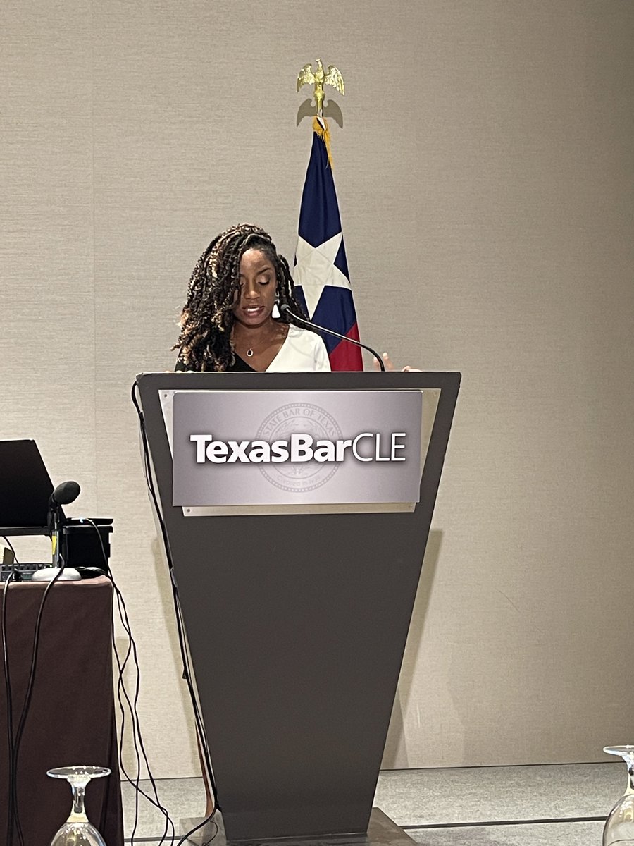 .@SCOTXHistSocy Treasurer, @aadkinslawyers Managing Partner & 2023 Civil Appellate Practice 101 Course Director Alia Adkins-Derrick convenes the proceedings! #AppellateTwitter ⚖️🎙️