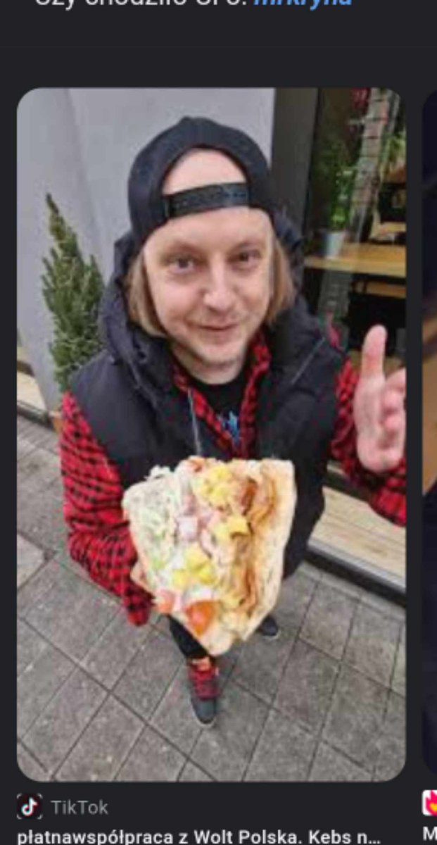 Drukarzyk's tweet photo. 4h patrzenia na menu kebaba i projektowanie go tego potrzebowałam na praktykach #pgf04 https://t.co/TuVeJrkC05