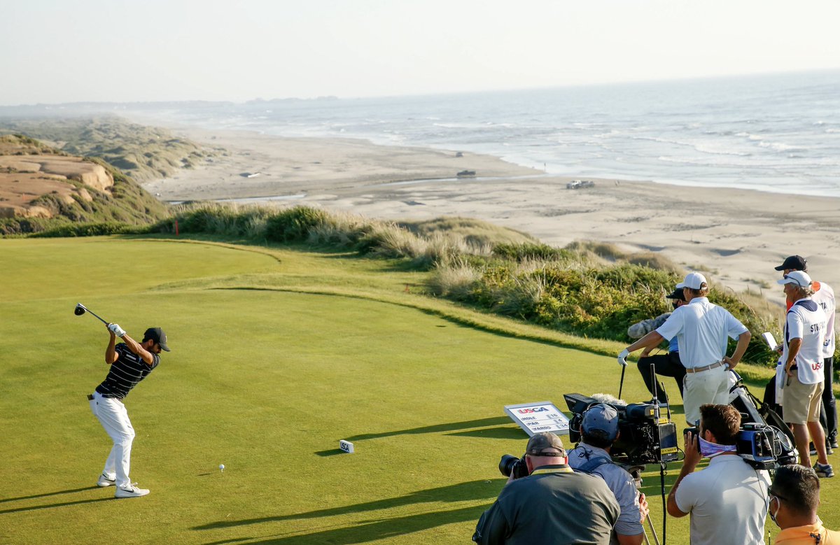 GolfBuddyTours's tweet photo. Experience golfing paradise at Bandon Dunes Resort! With five world-class courses on the stunning Pacific coastline, this destination offers an unrivaled links experience. Take on the untamed beauty of the Wild Pacific as you tee off amidst crashing waves and dramatic cliffs. https://t.co/ORkO2GkOSx
