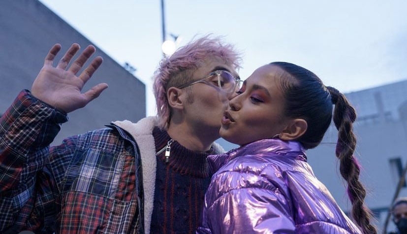 A Través De Mi Ventana tweet media