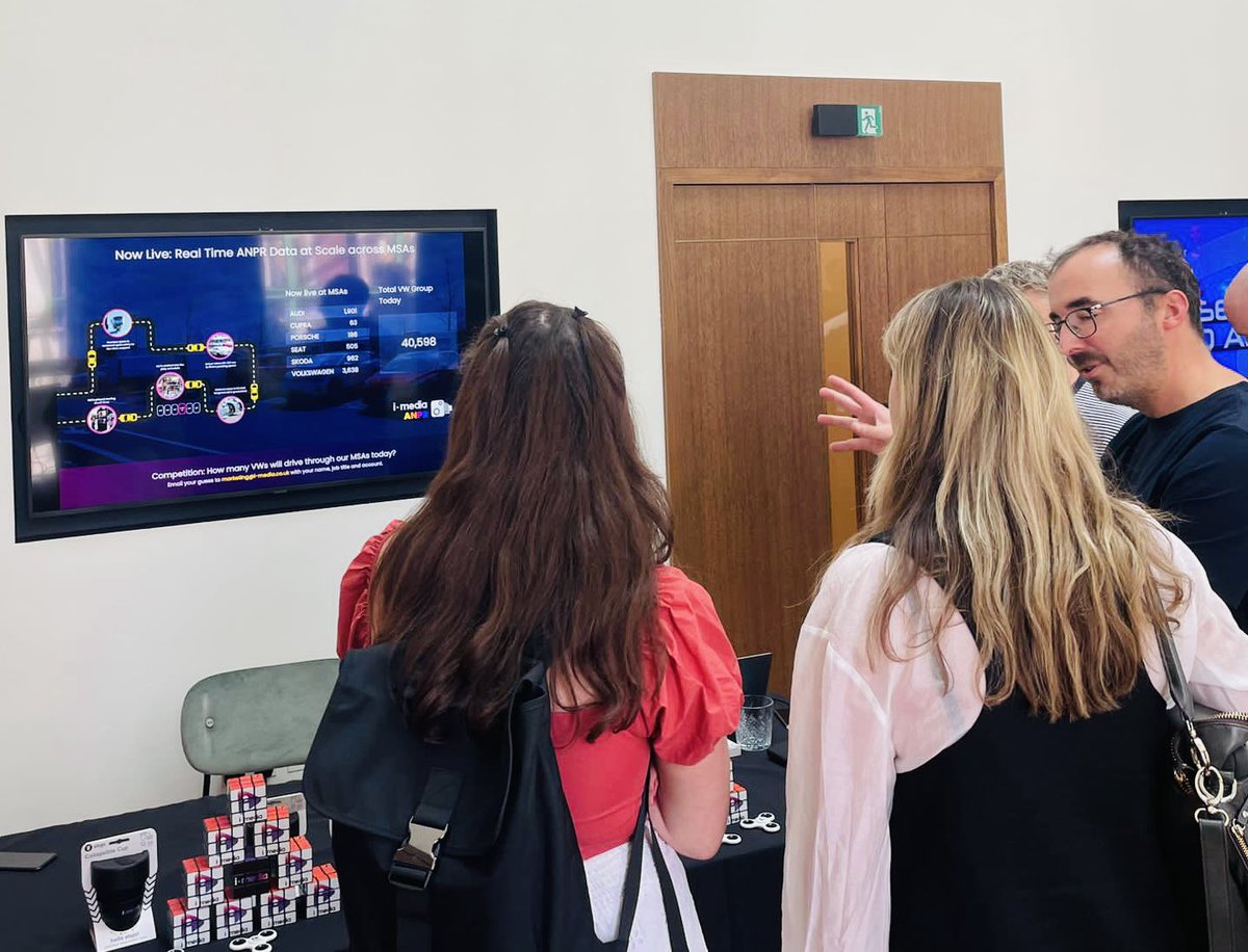 imediaOOH's tweet photo. The team demonstrating live ANPR data at #PHDConnect today, monitoring VW vehicles live on site across the day. @PHD_UK #ANPR #MSAMoments  @UKVolkswagen https://t.co/GXT2mQ86BN