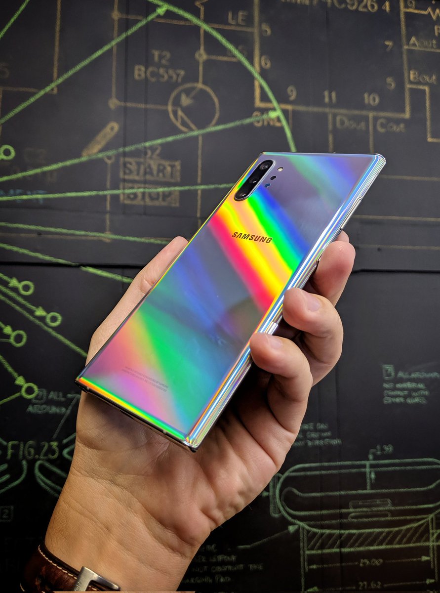 Captain2Phones's tweet image. Huge agree. BRING BACK THE CD-ROM FINISH! 😄