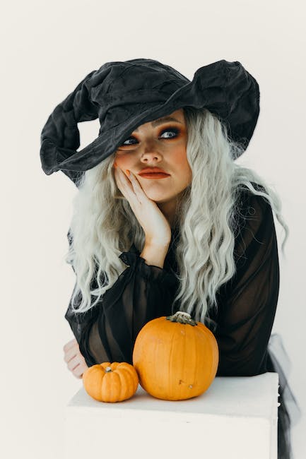 WigMyWay's tweet photo. Achieve stress-free festivity with voluminous hair and style! What tips do you have to get highlighted honey look this season? Share your best ideas in the comments below. 🤩 #wigmyway https://t.co/PU4qtGkUyi