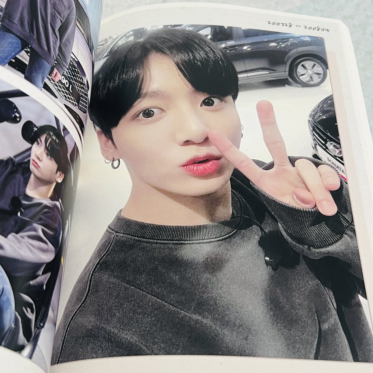 jiminso1013's tweet photo. 정국이 프포와 달방 포토북!
진짜 너무 감사합니다💜
운좋게 선찯까지 들어서 얼빡 정국이까지!
달방 포토북 사진 진짜 다 너무 이쁘고 정국이 멘트 인터뷰까지 기록되어 있어서 너무 좋아용!! 정말 감사합니다😍
@JK_Table21 https://t.co/mmHZUAsrVz