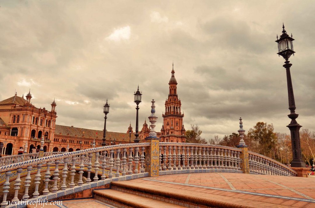 nextbiteoflife's tweet photo. One of the top Seville attractions – is the Plaza de Espana Seville.

Read more 👉 https://t.co/8ZBjoS7oaM

#ArtDeco #GreatExamples #Travel #MariaLuisaPark #PlazaDeEspana #Seville #Spain #travel https://t.co/sGgFeiNsUy