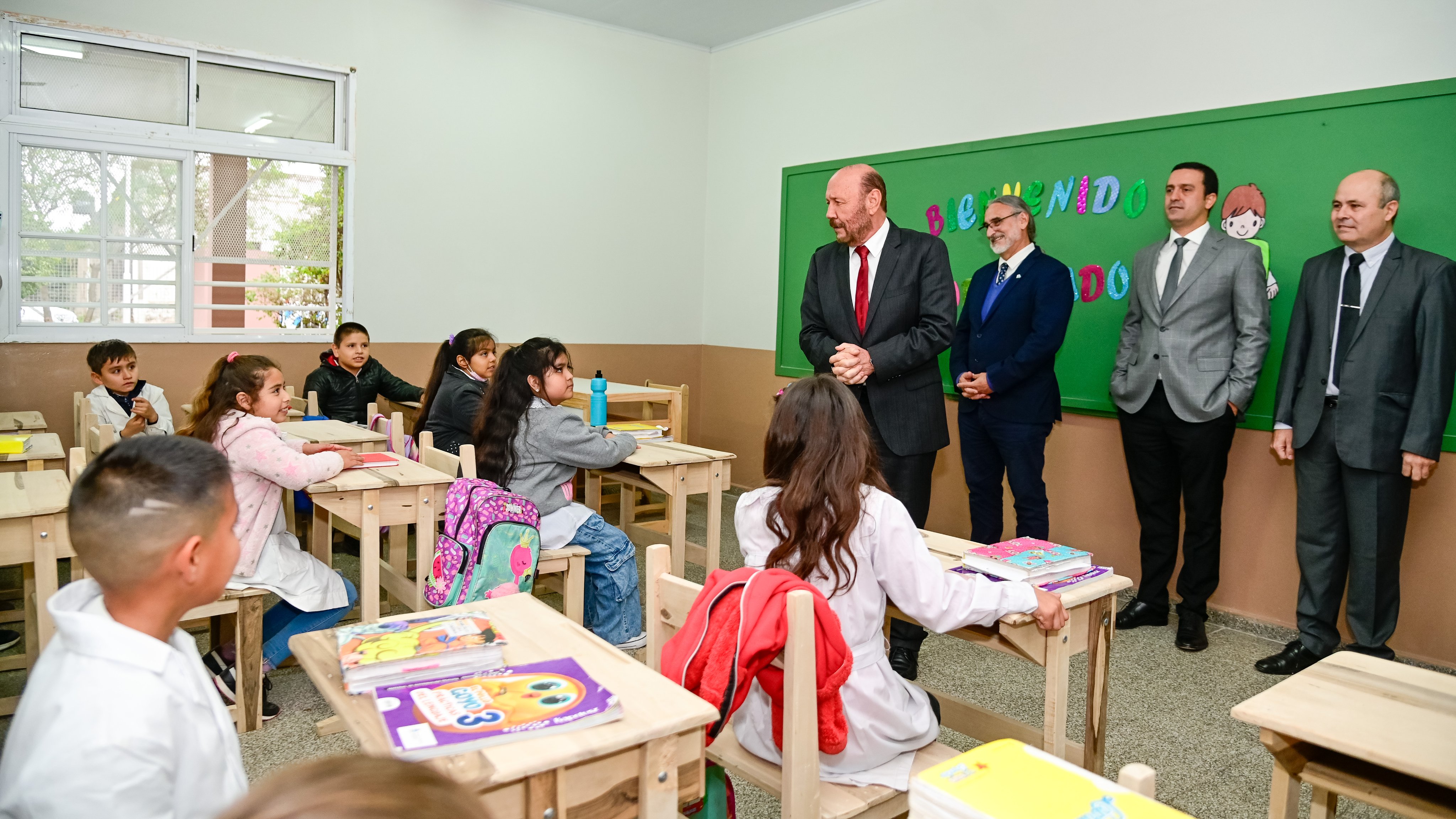 Insfrán inaugurará importantes obras en localidades de la ruta N°81