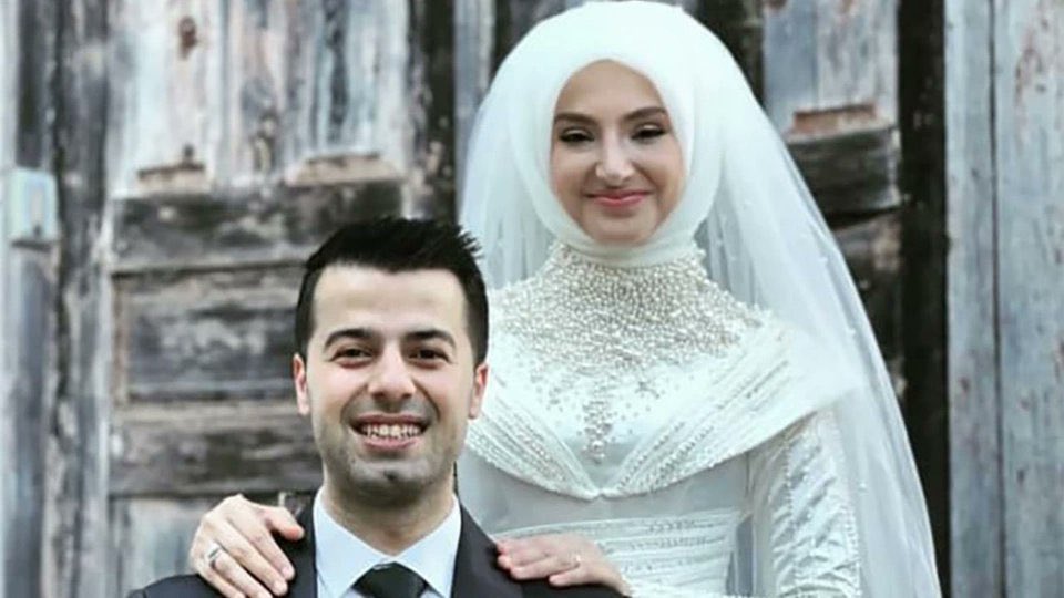 saglikcisesiyiz's tweet photo. 🚨Kırklareli’ndeki #selde kaybolan 3 aylık evli doktor Selman Bağışlar ve eşi Mihriban Bağışlar'ın cansız bedenlerine ulaşıldı. https://t.co/FtQJHjW9Vp