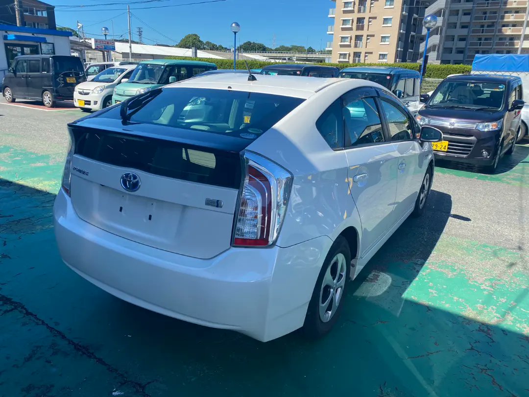 Y300011's tweet photo. プリウス納車 https://t.co/c7v9vUeWFS