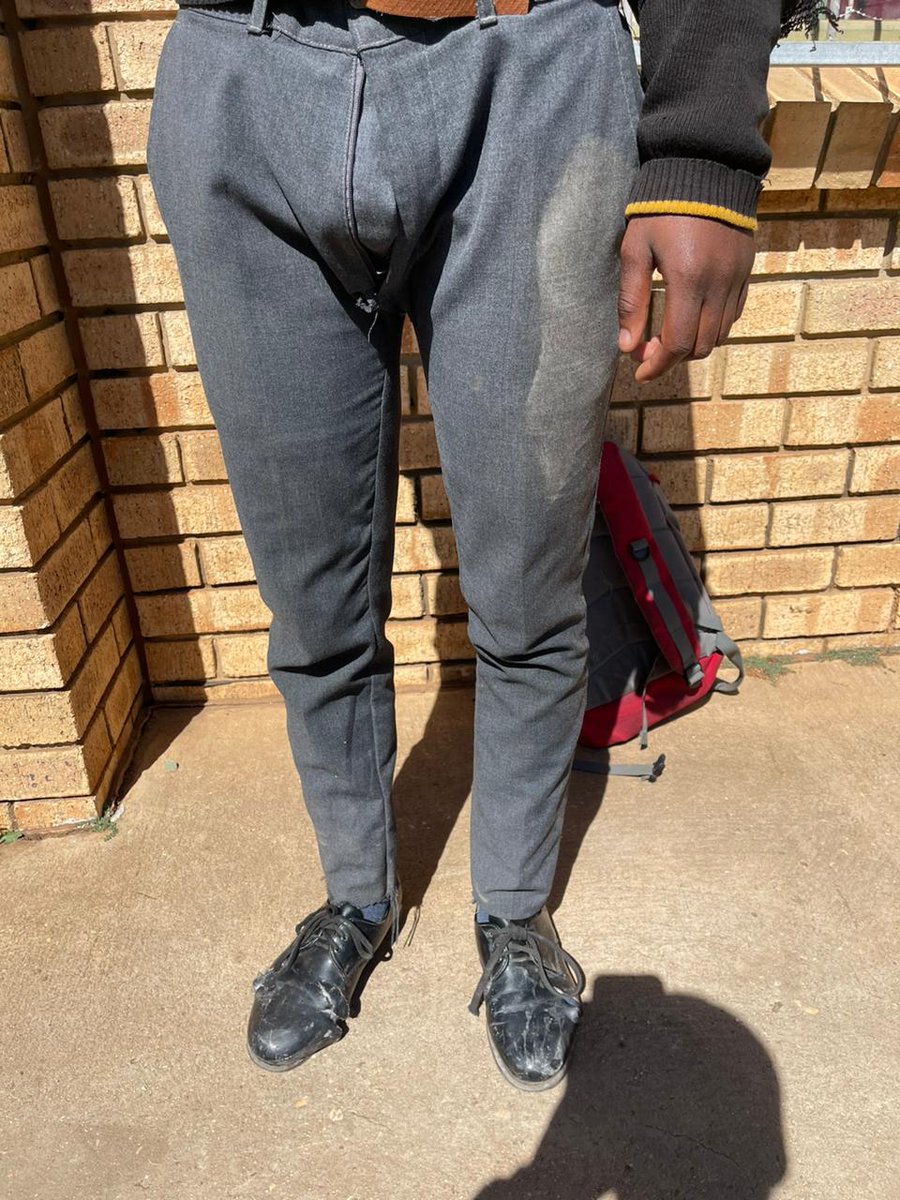 andile_mbuqu's tweet image. I discovered a learner in grade 8 coming from a struggling family. Recently the house was burnt into ashes, they are left without clothes and other material. Raised by a single struggling parent, taking care of other siblings. His story broke my heart.