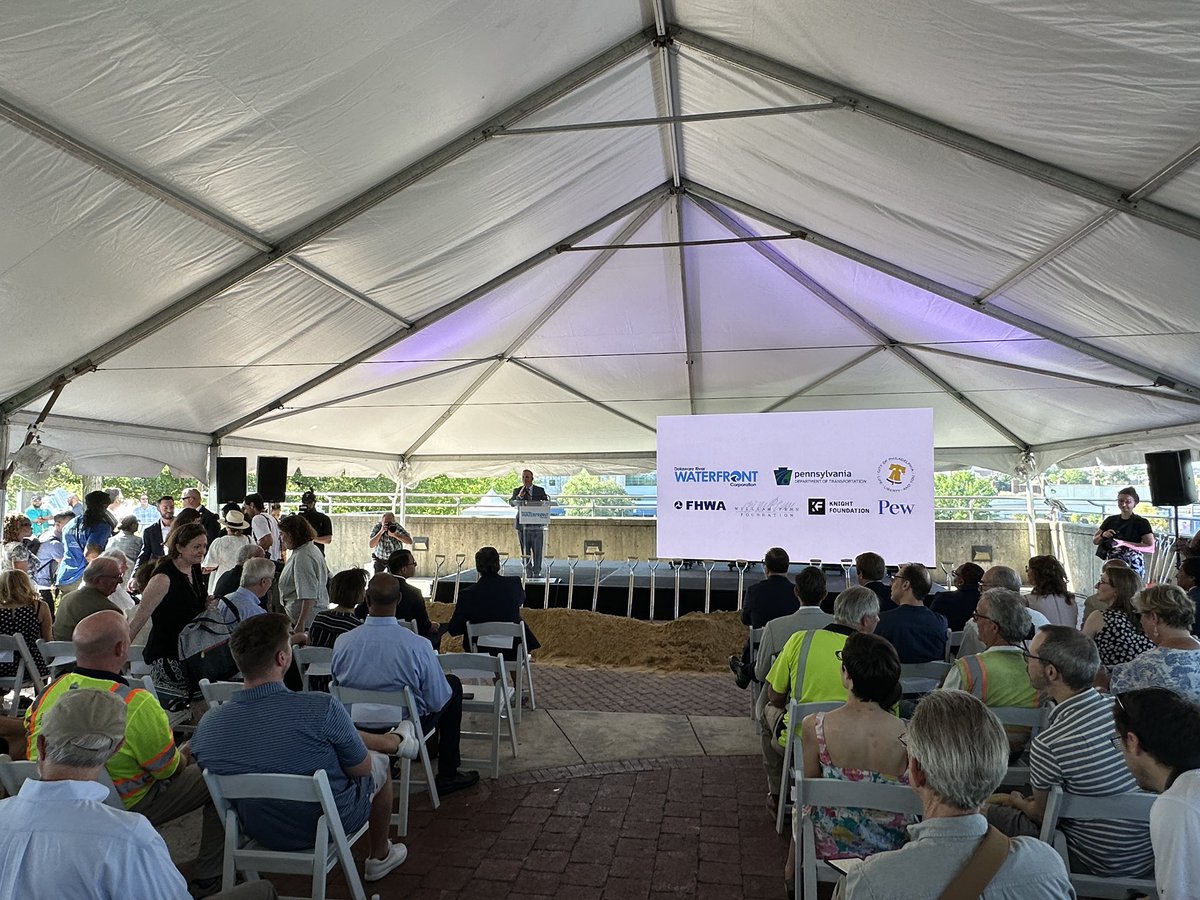 We’re excited to celebrate the Penn’s Landing CAP Groundbreaking today alongside @PhiladelphiaGov, @knightfdn, @pewtrusts, @WilliamPennFdn, and @penndot. #MyPhillyWaterfront #ParkAtPennsLanding