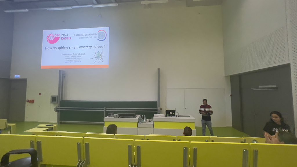 Our PhD student Belal Talukder just presented again in the main meeting of #dzg23 at the morphology session about the mystery of spider smelling 🕷️👃🏼