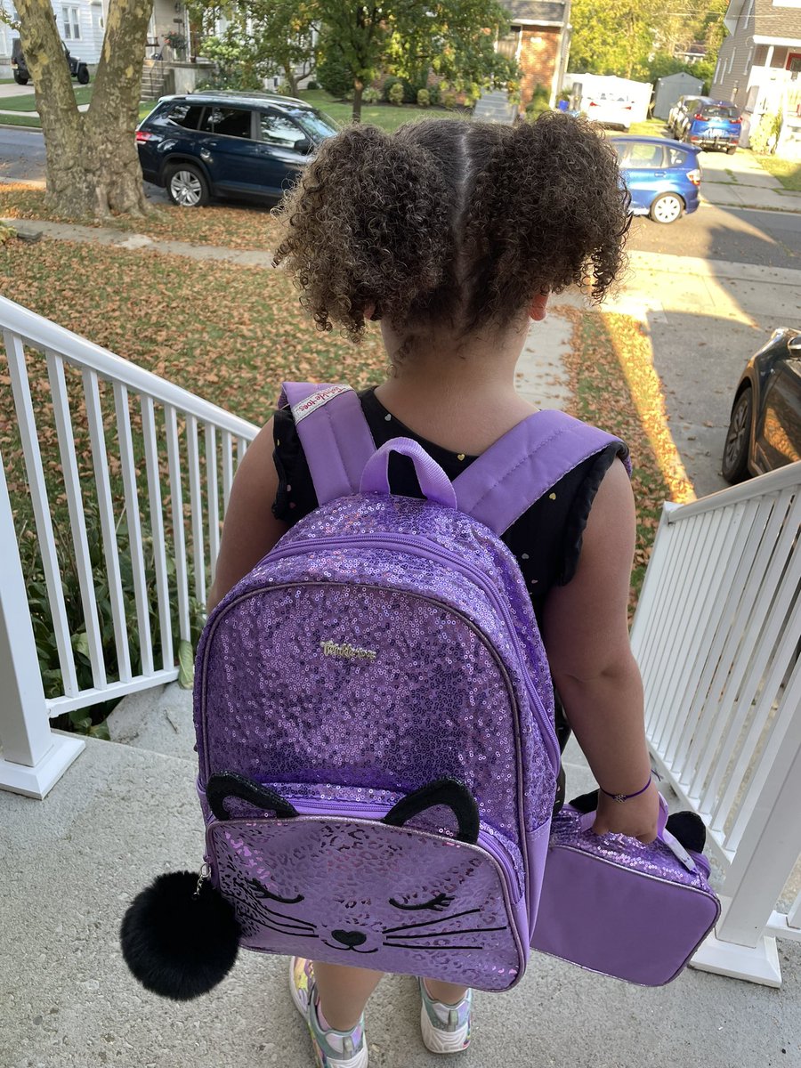 1st day of Kindergarten 🍎❤️ #imnotcryingyourecrying