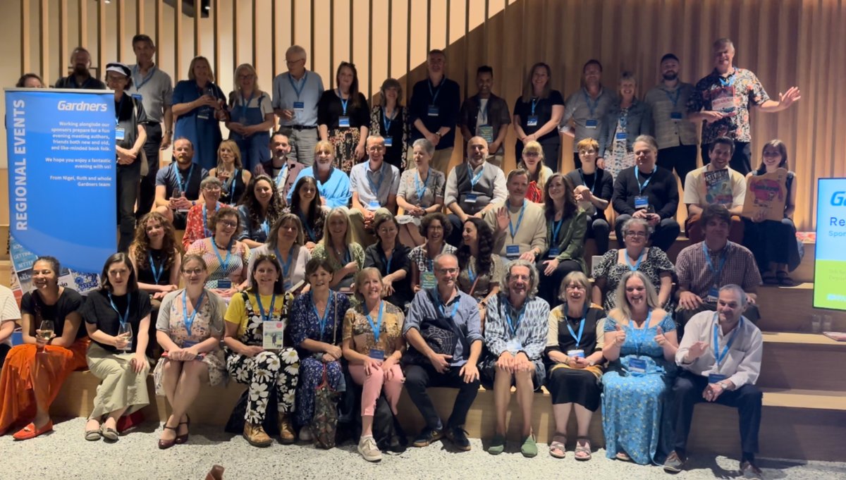 There's a minimum of three Little Apple booksellers hiding (Wally-like) in this photo of Yorkshire booksellers at last night's @panmacmillan @Gardners event in Leeds. It was fun meeting authors and other booksellers. We were just thrilled to wear a lanyard. Easily pleased! 🥳🥂