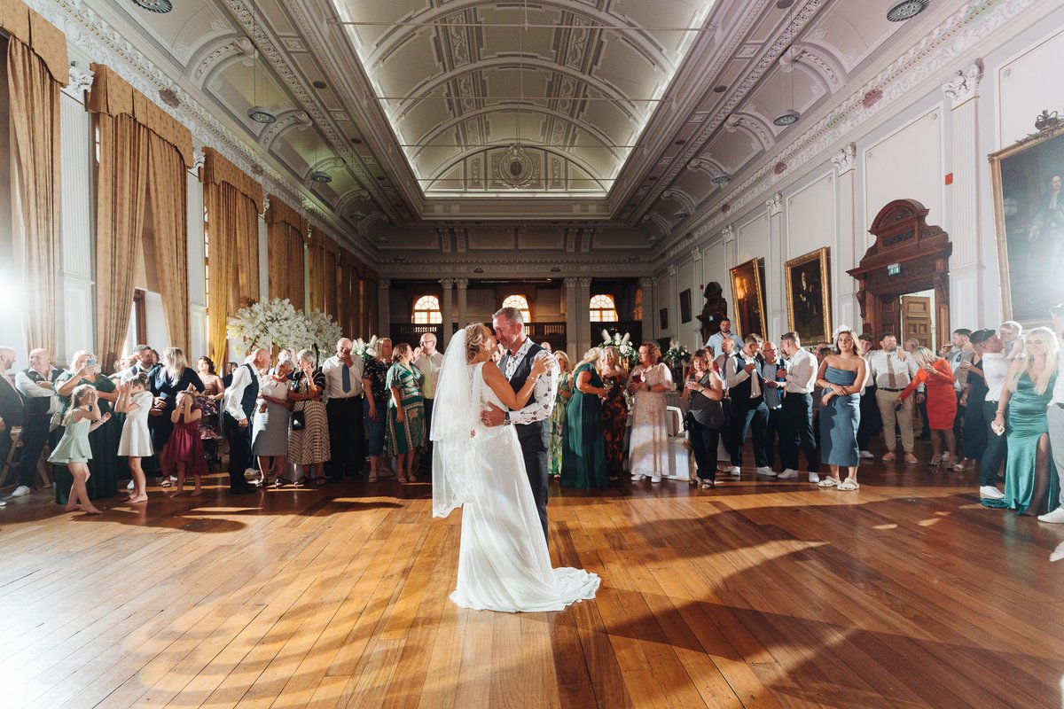 greatyarmouthbc's tweet photo. @TownHallGY, one of the town's premier #weddingvenues, will open its doors to prospective couples planning on tying the knot. The #WeddingOpenDay will  be on Sunday, October 15, from 10.30 am - 2pm. Read more: https://t.co/ZisVHzpMxN

Photo credit: #MattDartfordPhotography https://t.co/F3LnO1fMvi
