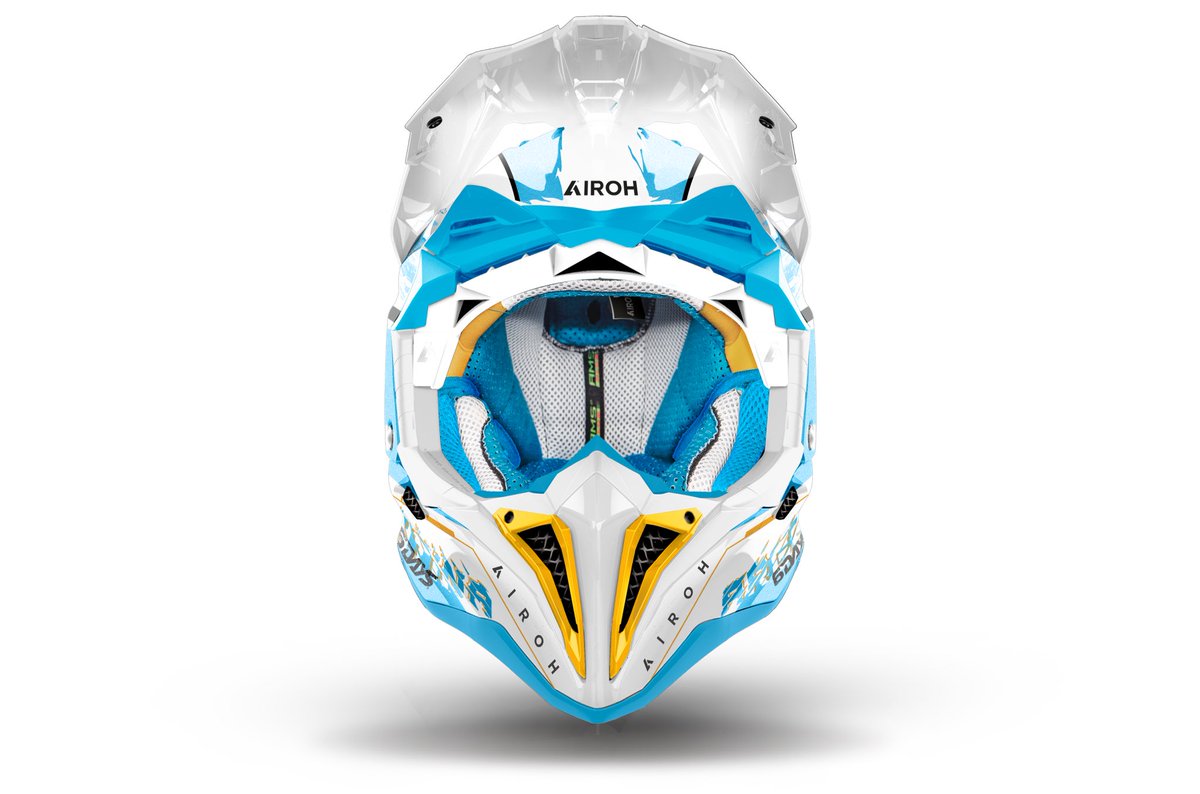 fim_6days's tweet photo. 👍 Airoh, a Main Partner of the ISDE, are marking the 97th edition of the #ISDE with the launch of their limited-edition helmet – 𝐀𝐯𝐢𝐚𝐭𝐨𝐫 𝟑 𝟔𝐃𝐀𝐘𝐒® 𝐀𝐫𝐠𝐞𝐧𝐭𝐢𝐧𝐚 🇦🇷

#Airoh | #6Days | #FIM | @AirohHelmet  | #FIMISDE  

Read more ➡️ https://t.co/vYRxZaB0r5 https://t.co/ui4UXMiwQz