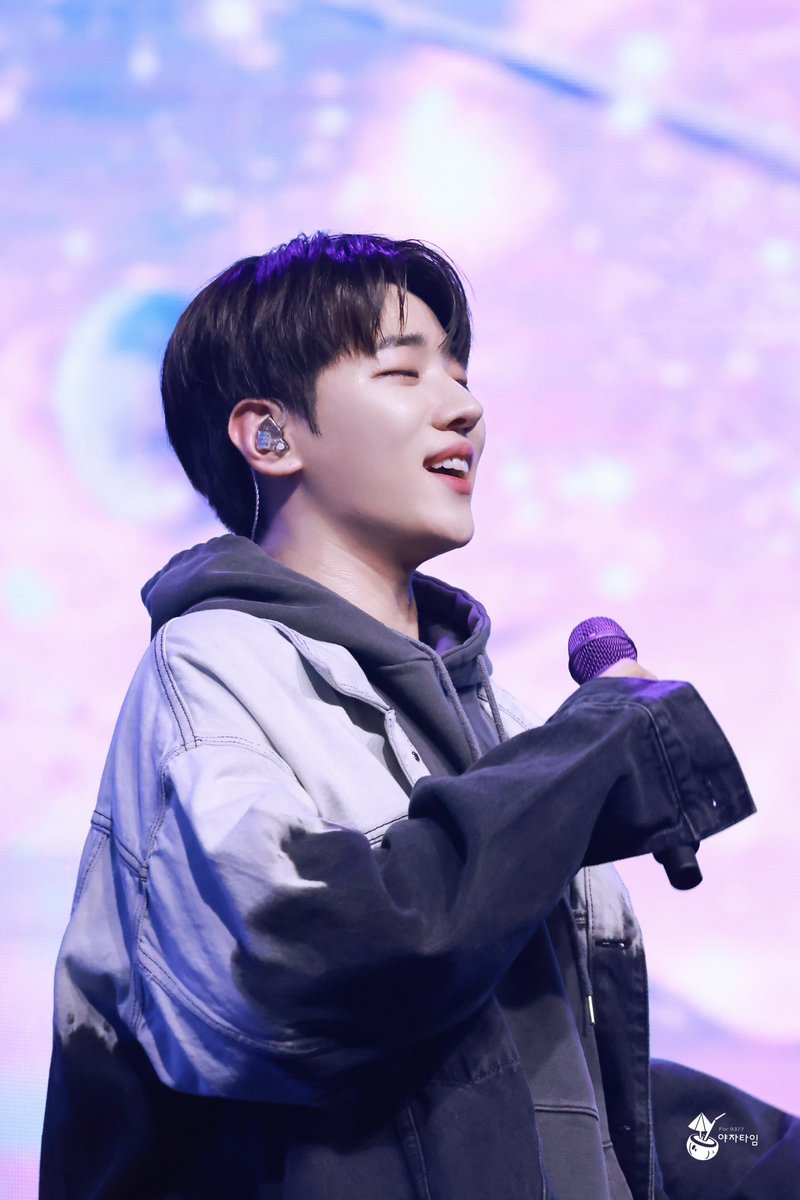 CoconutTime9377's tweet photo. 230906 쇼케이스

🎤( ◜𖥦◝ )🎵

#재찬 #JAECHAN #DKZ https://t.co/3txuYDfiNE