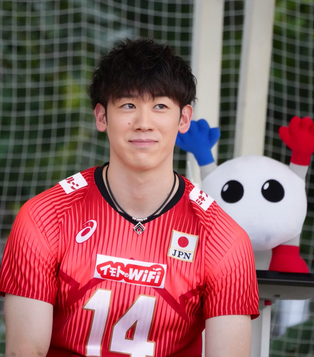 yu_o014's tweet photo. ｷｮﾛｷｮﾛ👀

FIVB パリ五輪予選
ワールドカップバレー2023🏐
＼開幕直前イベント／
#石川祐希　選手
#ワールドカップバレー2023
#FIVAパリ五輪予選
#龍神NIPPON https://t.co/dxFoEJbRQM