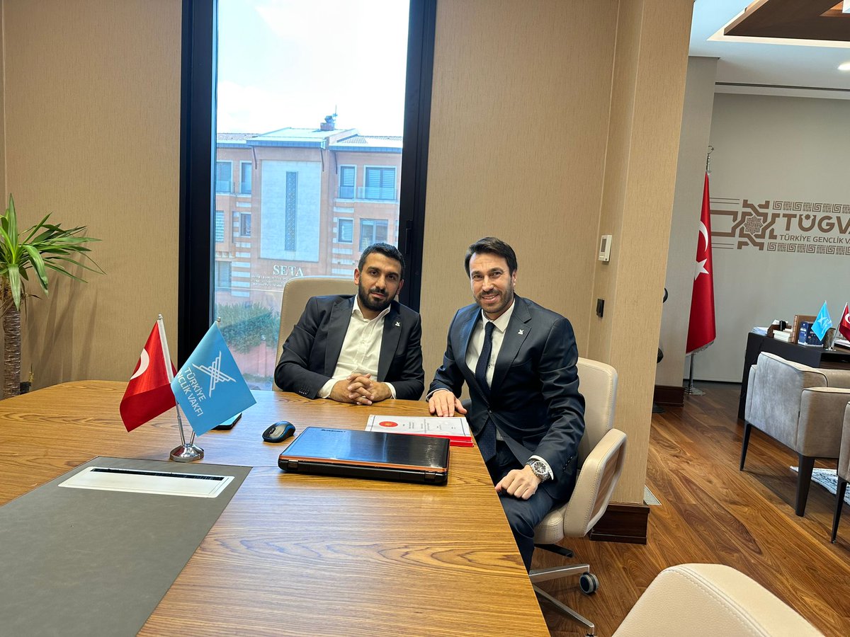 tugvafoca's tweet photo. Geleceğimiz olan Gençlerimizin gelişimine katkı sağlayacak her projeye destek olan Genel Başkanım Sn. İbrahim Beşinci'ye  çok teşekkür ederim ���🇷🇹🇷🇹🇷 https://t.co/McWFyBi0be