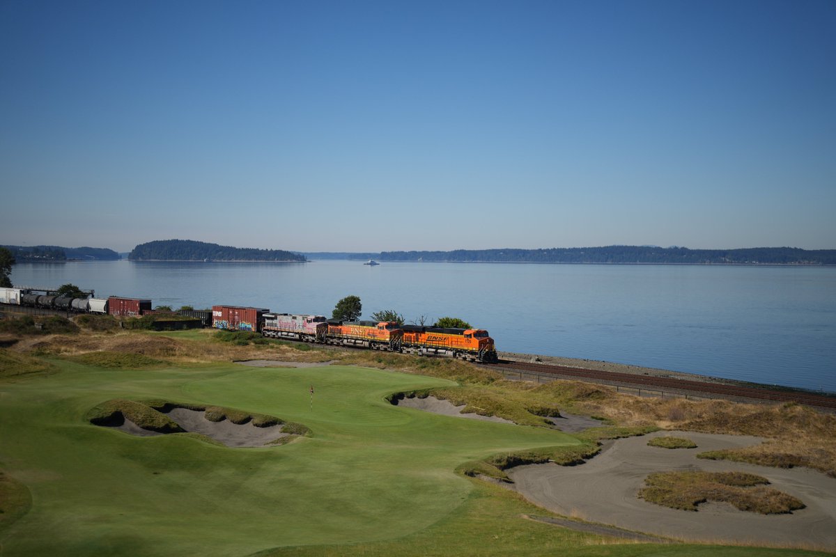 Answer: 8 @DriveChipPutt regional qualifying sites have combined to host 25 USGA championships, including 3 @USOpenGolf and 1 @USWomensOpen. #TriviaTuesday