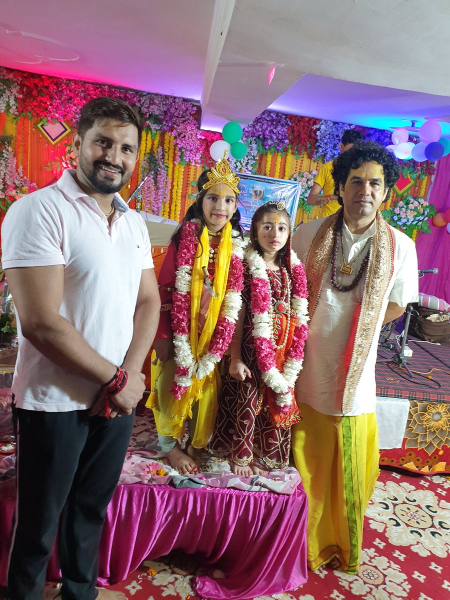 OfficeOfJeet's tweet photo. Wish u a very #happyjanamashtmi all of you and your family ❤🙏
#jaishrikrishna #radheshyam #radheradhe #shrilaxminarayan

#JeetpalYadav #RahulGandhi https://t.co/JtvX36zyBO