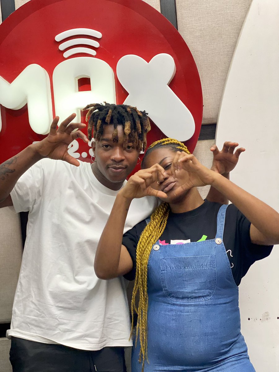 Max1023FM's tweet photo. You already know how we do it on #maxhit ๐ฅ๐ฅ
It was littt with the king of magic @Iam_Magixx and our Maxhit hosts @iam_RealSkillz and @CeratheCera
Anticipate the full video and if you are yet to subscribe to our YouTube Channel, kindly use the link in bio ๐
.
.
.
#magixx https://t.co/jpWajQX5S9