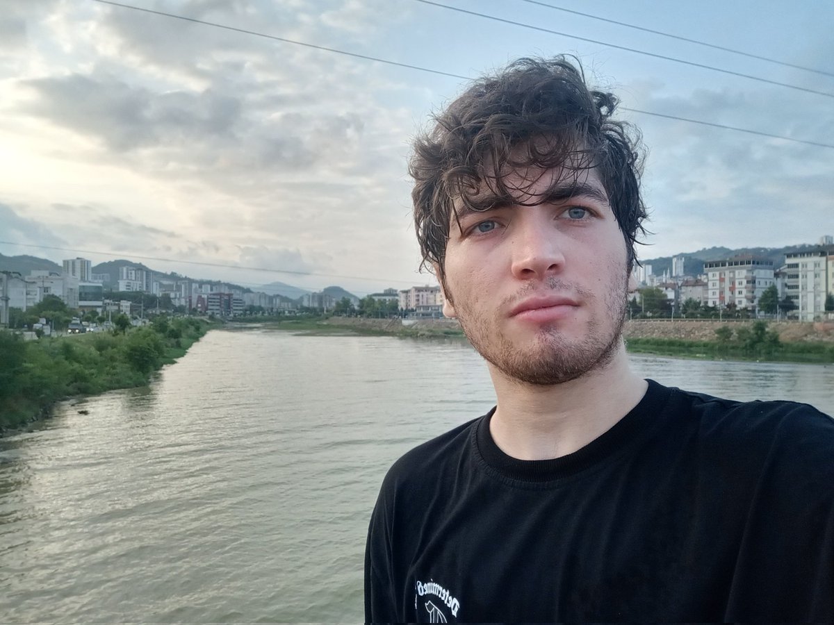 volkklc's tweet photo. 💦 https://t.co/hUv5p7wnlL