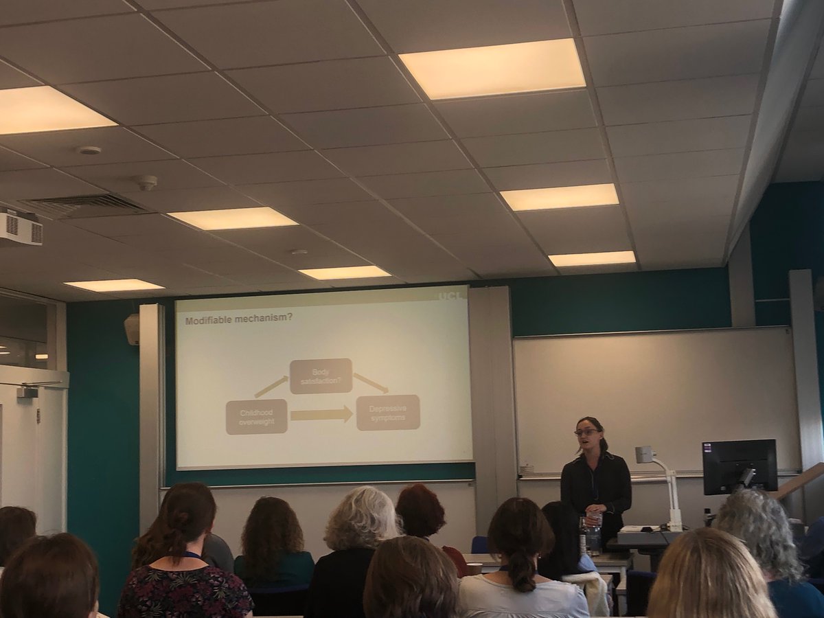 Amazing presentation by 
<a href="/BryherMaddie/">Maddie Davies Kellock</a>
 on the role of body satisfaction in the association between childhood BMI and depressive symptoms 
<a href="/ECR_SSM/">ECR SSM</a> <a href="/SocSocMed/">Society for Social Medicine & Population Health</a>
